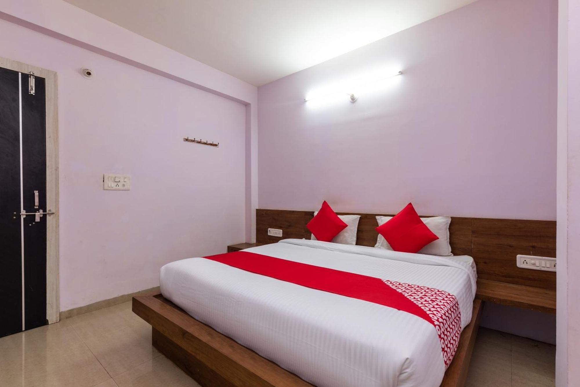 Collection O Prince Palace Ratlam ภายนอก รูปภาพ