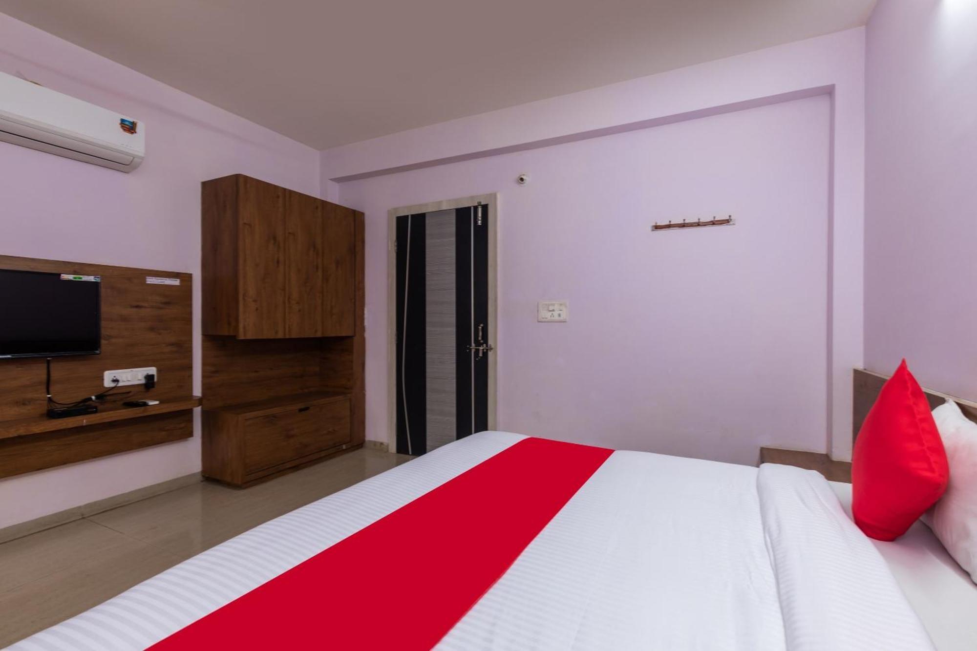 Collection O Prince Palace Ratlam ภายนอก รูปภาพ