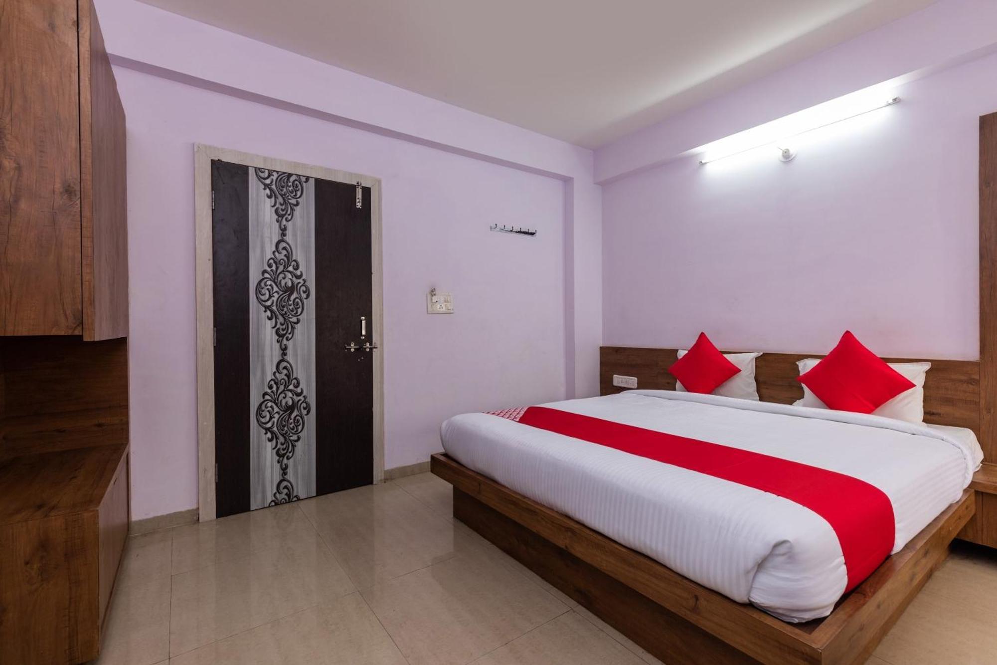 Collection O Prince Palace Ratlam ภายนอก รูปภาพ