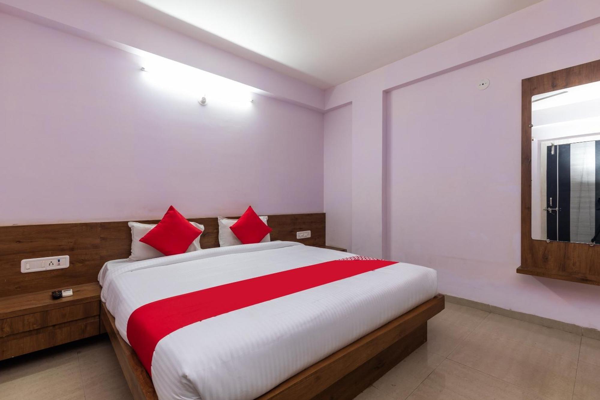 Collection O Prince Palace Ratlam ภายนอก รูปภาพ